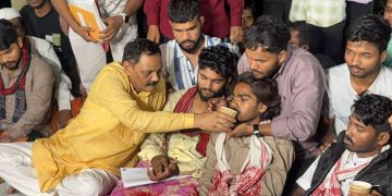 १७ दिवसांपासून सुरू असलेले आदिवासी विद्यार्थ्यांचे आंदोलन स्थगित; सरकारकडून मागण्या मान्य करण्याचे आश्वासन